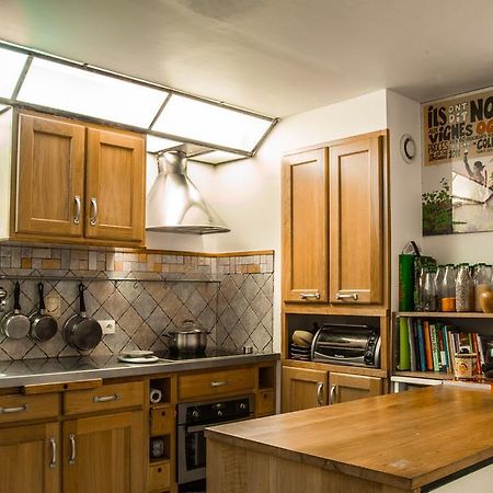 Private Room In A Parisian Homestay! - Close To It All! Esterno foto