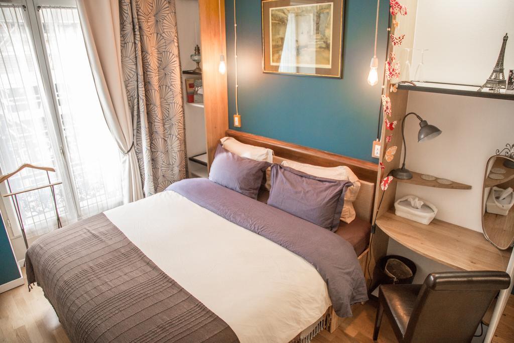 Private Room In A Parisian Homestay! - Close To It All! Esterno foto